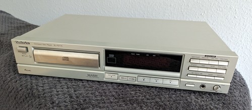 Technics compact disc player - disc,