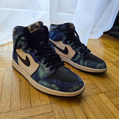 Nike air jordan mid - nike, 1