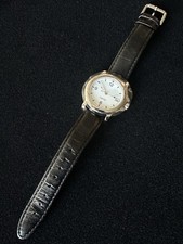 Neuwertige Esprit Armband-Uhr