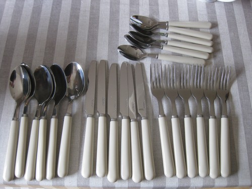Bestecke löffel gabel messer - löffel,