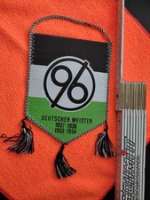 Hannover 96 - Wimpel - Alt,  schön und mit schwarz-weißen Bommeln versehen