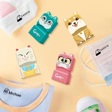 Selbstfärbender personalisierter Namensstempel für Kinder zum Beschriften  D2P5