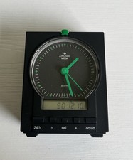 Junghans Mega 1 Funk-Reisewecker – Design by Porsche Design – Made in Germany