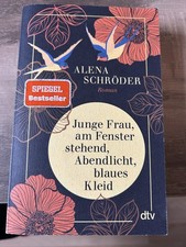 Junge Frau, Am Fenster Stehend, Abendlicht, Blaues Kleid, Roman, Alena Schröder