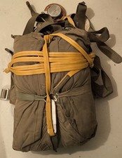T-10 FALLSCHIRM gepackt FALLSCHIRMJÄGER Bw + Aufziehleine + Schnelltrennschloss