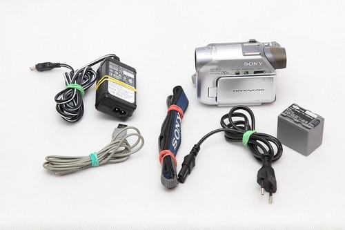 Sony handycam dcr - dcr-hc17e, pal