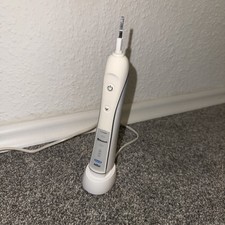 Oral Braun B Triumph  6000