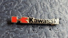 Kawasaki Pin Anstecknadel Schriftzug 35x5mm Abzeichen Motorrad