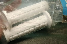 Griffgummi Satz Weiß vermutlich Piaggio Ciao Si Bravo 25 50 Maiglia DX SX