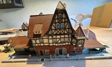 Bahnhof + Nebengebäude + Fachwerkhäuser Spur N 15 Teile