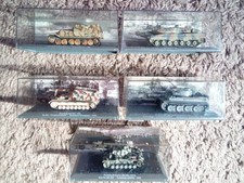 Konvolut von 5 Panzermodellen