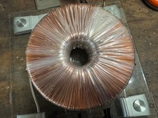 Schwerer Ringkerntrafo von PIKATRON RNI 1123 , 2 x 15, 1x 45