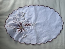 Weihnachts Tischdecke * weiß & rot & gold  *  Kerze * 