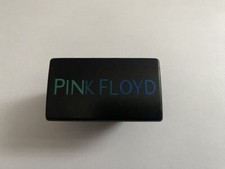 VW Golf3 Golf 3 MK3 MK 3 Pink Floyd Abzeichen Emblem Blindkappe 1HO 858 180 TOP