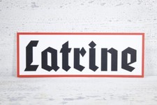 Schild Latrine Deko Wegweiser
