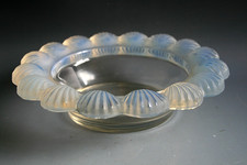 LALIQUE PORNIC OPALISIERENDE GLASSCHALE