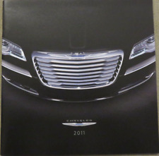 2011 Chrysler 300 200 Town & Country USA Prospekt Brochure, 16 Seiten