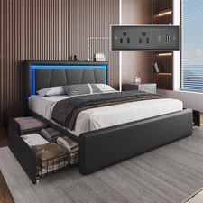 Bettgestell mit gepolstertem