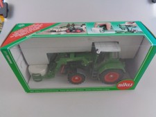Siku Farmer Serie 3651 Traktor