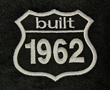 Patch Aufnäher Jahreszahl BUILT silber Biker Hot Rod Custom PIN UP OLD SCHOOL V8