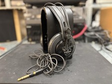 AKG K 240 DF Studio Monitor