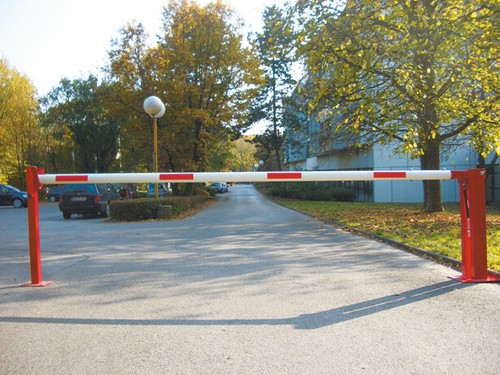 Handschranke mit gasdruckfeder - handschranke,