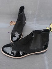 Budapester Lack/Leder