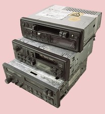 Kfz Autoradio (3) QUELLE universum+ BLAUPUNKT FD 258 73418515 + CTX Y90200285