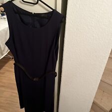 Esprit Damenkleid Gr. 42 Gefüttert mit schwarzen  Gürtel