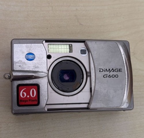Konica minolta dimage g600 - minolta, 6mp