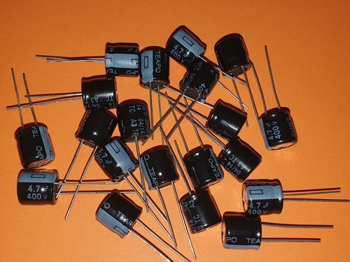 20x elko 7µf 400v - 400v, 105°c