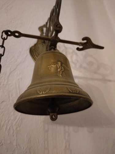 Antike wandglocke aus messing - antike,