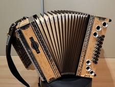 STEIRISCHE HARMONIKA