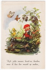 AK Zwerge, Zwerg mit Flöte am Teich bei Frosch, Ente, Schmetterlinge, Raupe