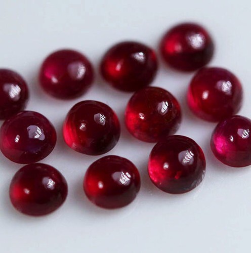 Rubin rund cabochon 2mm - 1x,