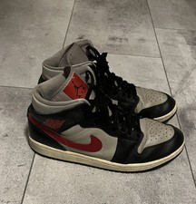Jordan 1 MID Grau Schwarz Rot Nike 42 