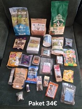 Großes Paket mit Hundefutter