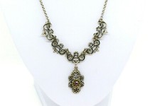 Exklusives Trachtencollier