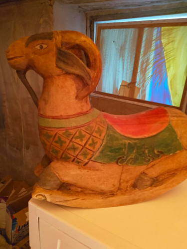 Schaukelpferd aus holz - aus,