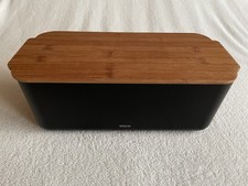 eva solo Brotkasten 9 Liter schwarz mit integriertem Bambus-Schneidebrett Box