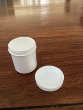 100 Stück Salbendosen