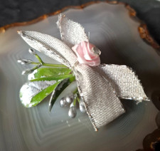 Brosche Schleife Rose