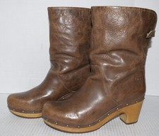 UGG Australia Lynnea Sheepskin