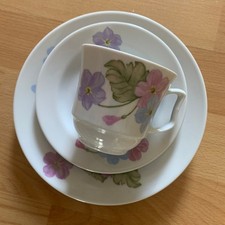 Sammeltasse Henneberg Porzellan 3tlg. Kaffeegedeck GDR