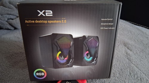 Aktive lautsprecher mit rgb - mit,