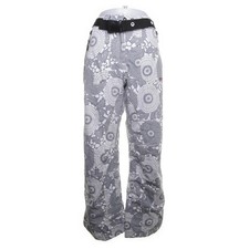 8848 Altitude, Schneehose