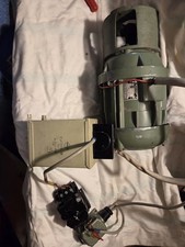 Wechselstrommotor mit Kondensator, Schalter und Stromeinsteller