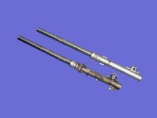 [EGU] - Honda - Dominator -