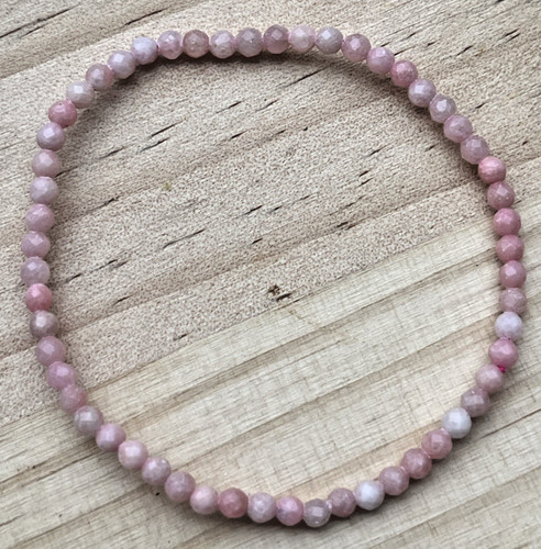 Zartes facettiertes rosa pink