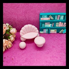 Bücherregal Sessel aus